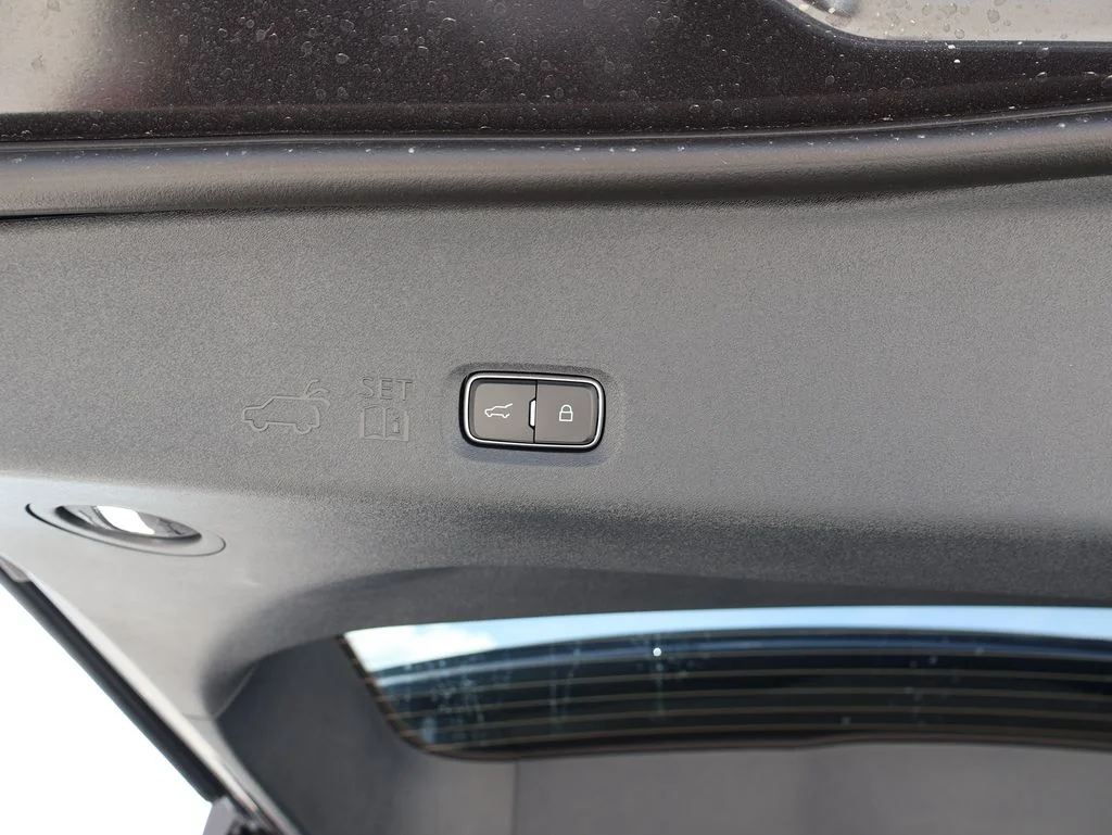 New 2026 Dark Matter Gray Metallic Ford Tremor® image 19