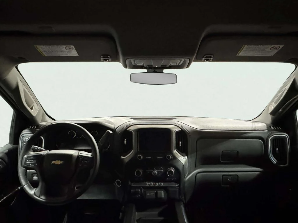 Used 2021 Black Chevrolet LT image 9