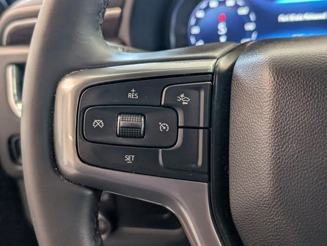 Used 2023 Gray Chevrolet LT image 22