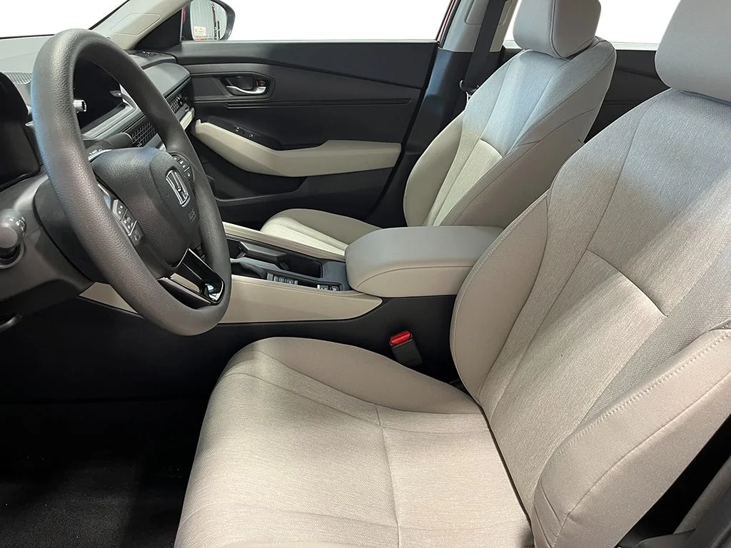 New 2026 Platinum White Pearl Honda LX image 16