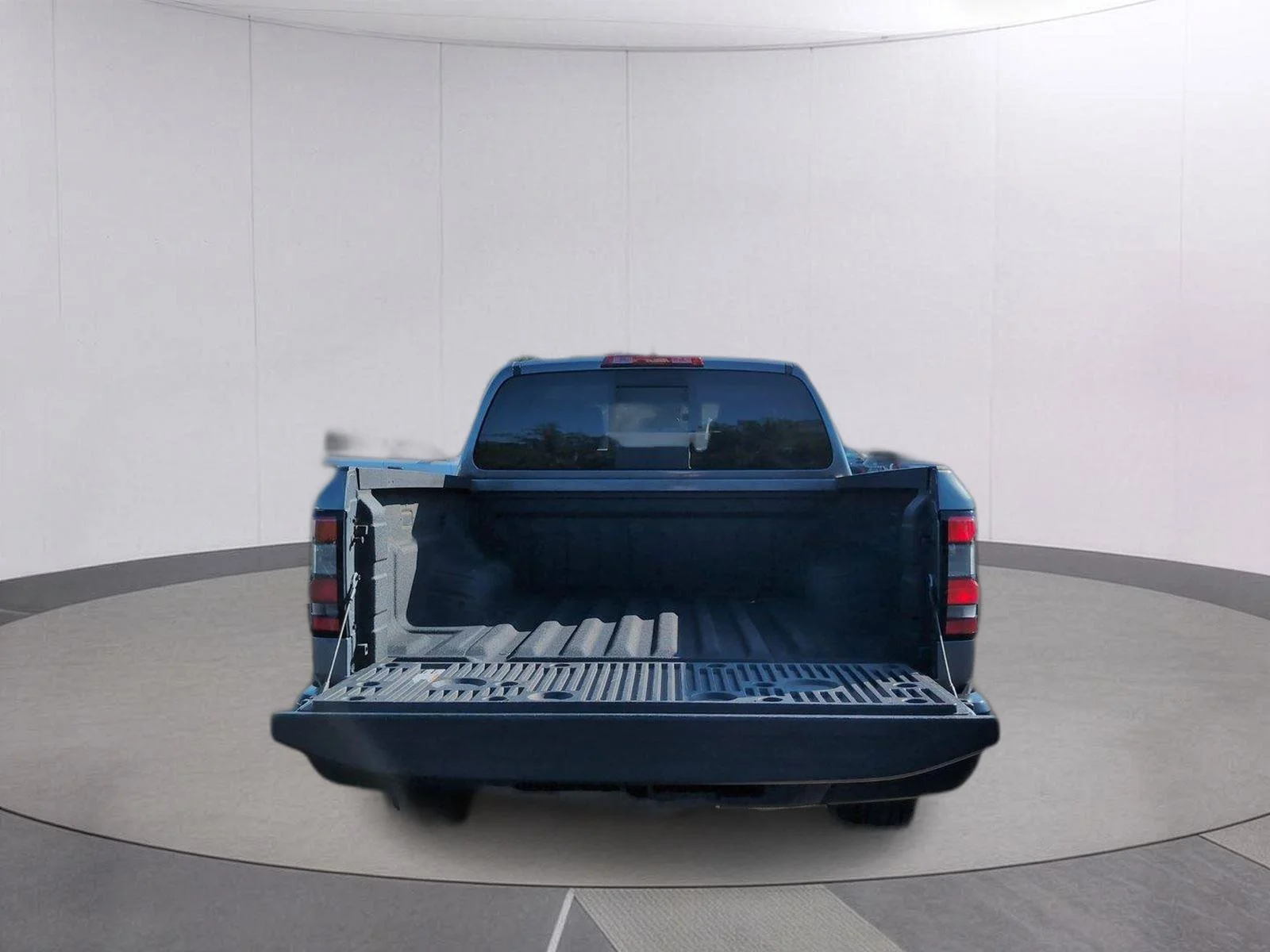 Used 2025 Gun Metallic Nissan S image 5