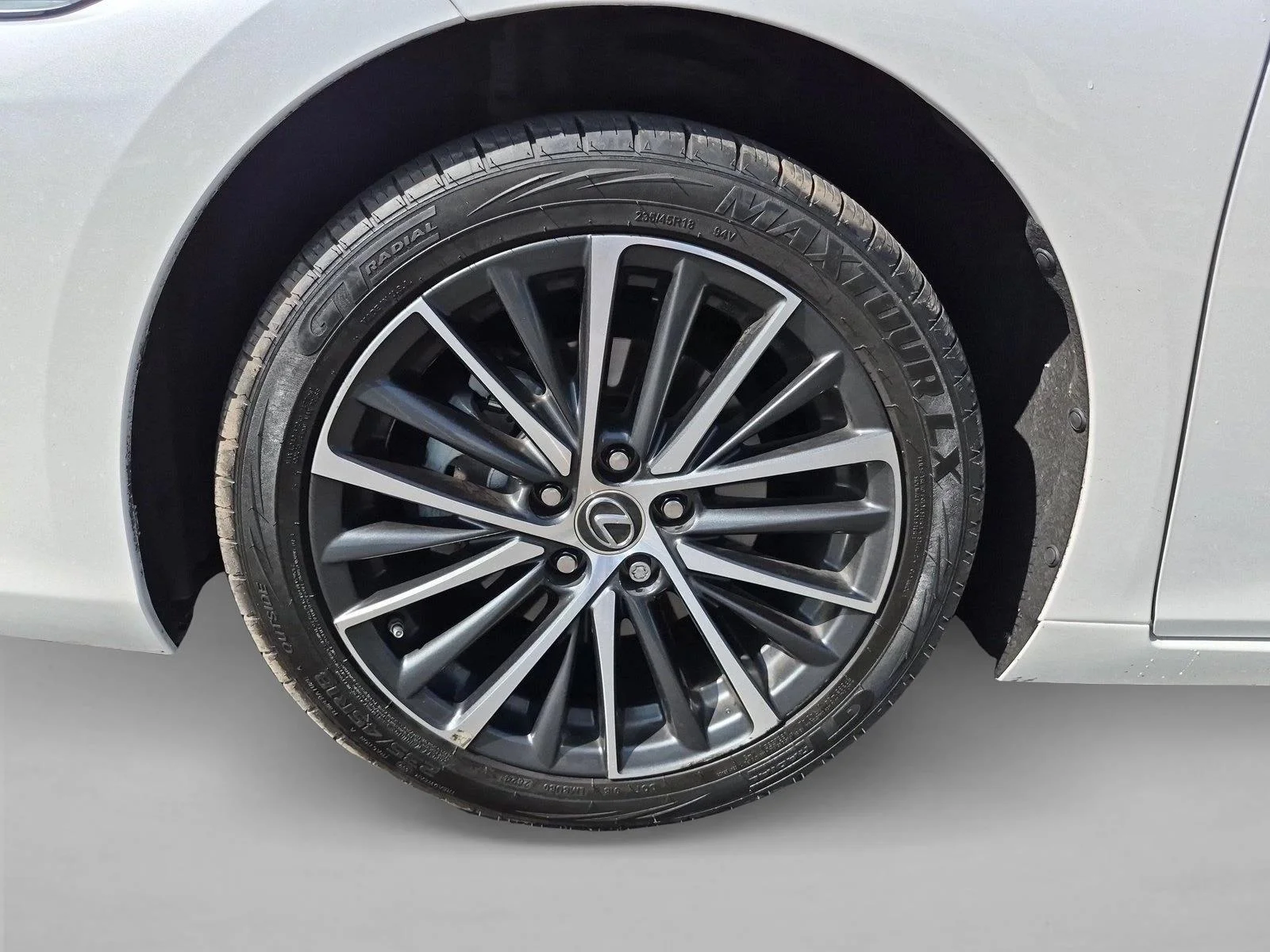 Used 2024 Eminent White Pearl Lexus ES 300h image 19