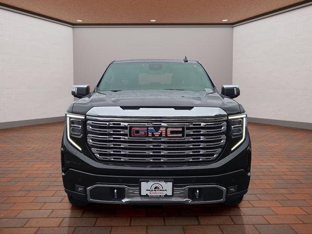 Used 2023 Onyx Black GMC Denali image 34