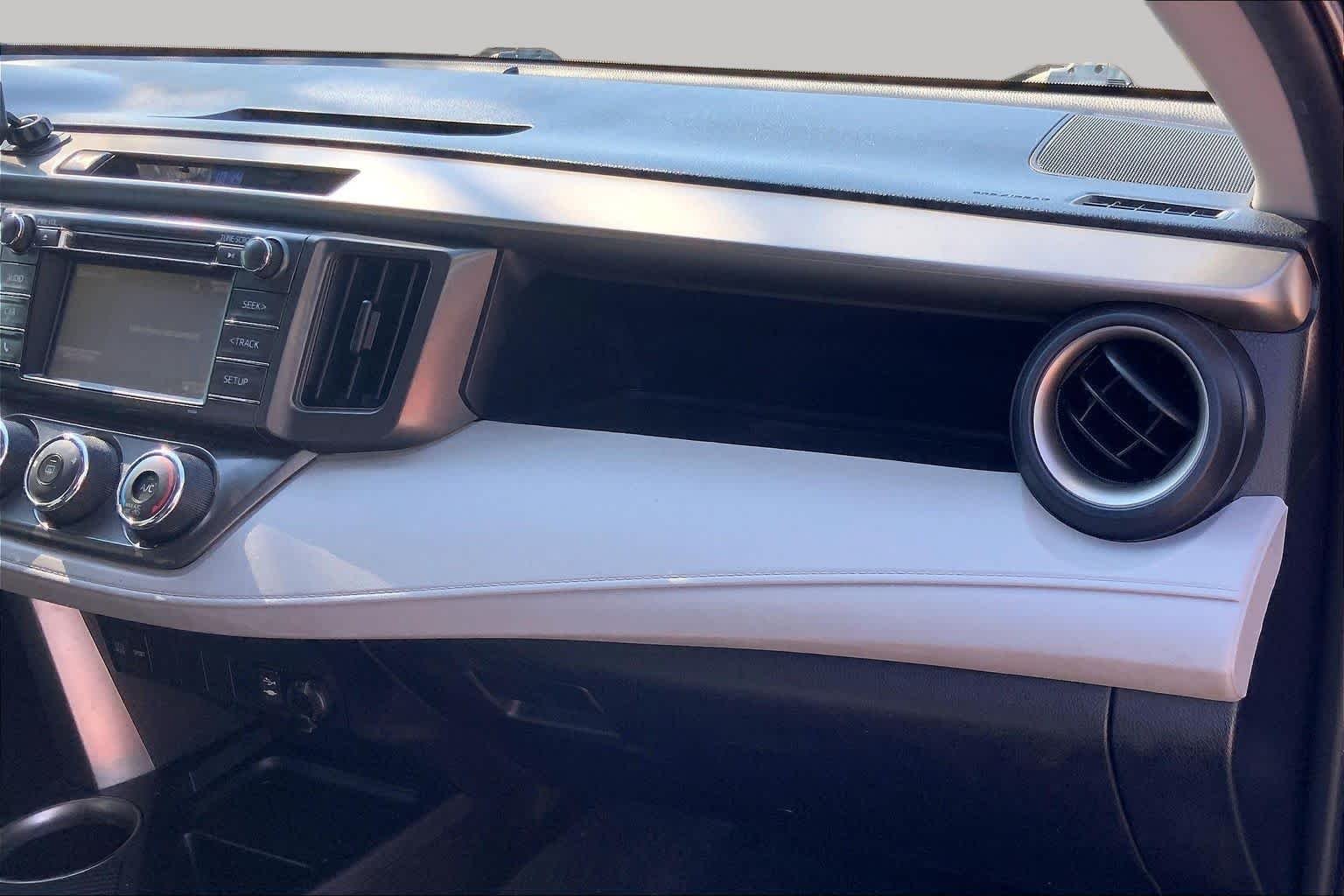 Used 2015 Black Toyota LE image 19