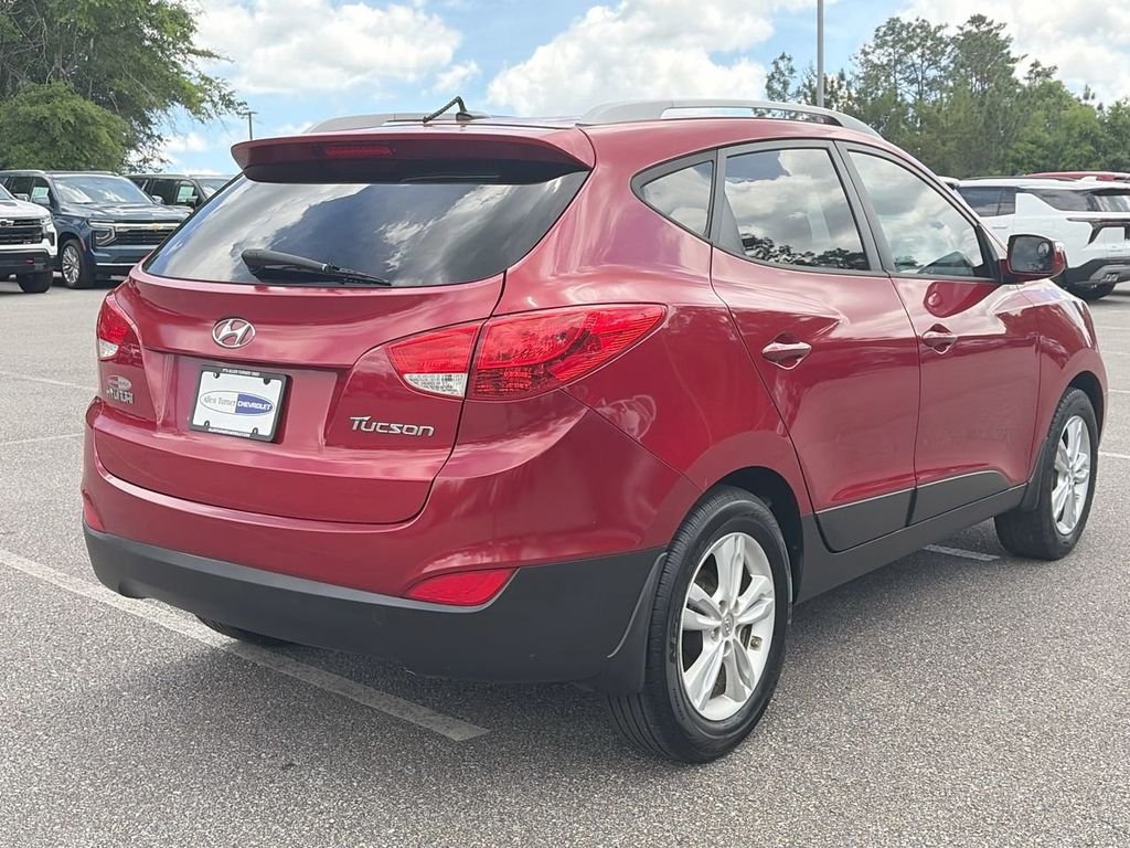 Used 2013 Red Hyundai GLS image 4