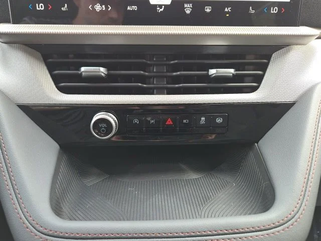 New 2027 Gray Ford 4DR 4WD ACTIVE image 25
