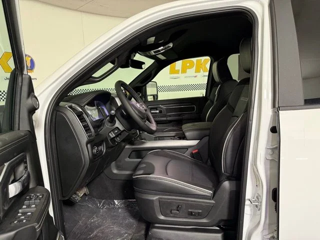 New 2026 Bright White Clear-Coat Exterior Paint RAM LARAMIE image 18