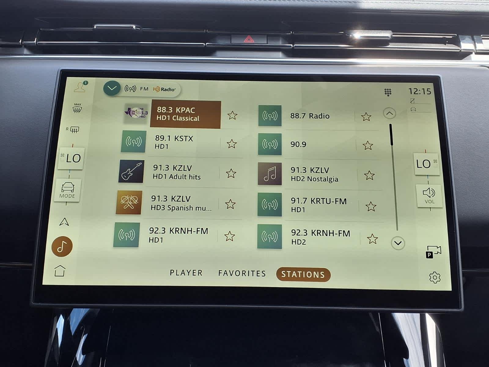 New 2026 Santorini Black Land Rover SE image 15