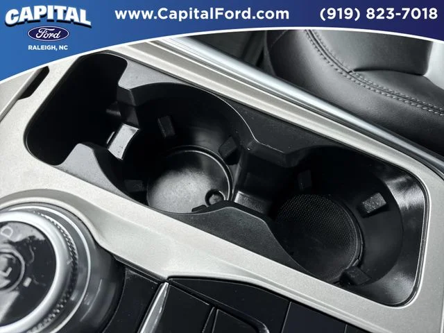 Used 2023 White Ford XLT image 32