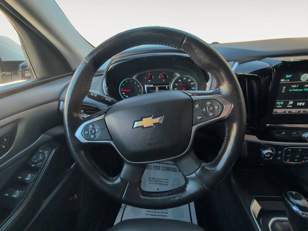 Used 2019 IRIDESCENT PEARL TRICOAT Chevrolet LT Leather image 11