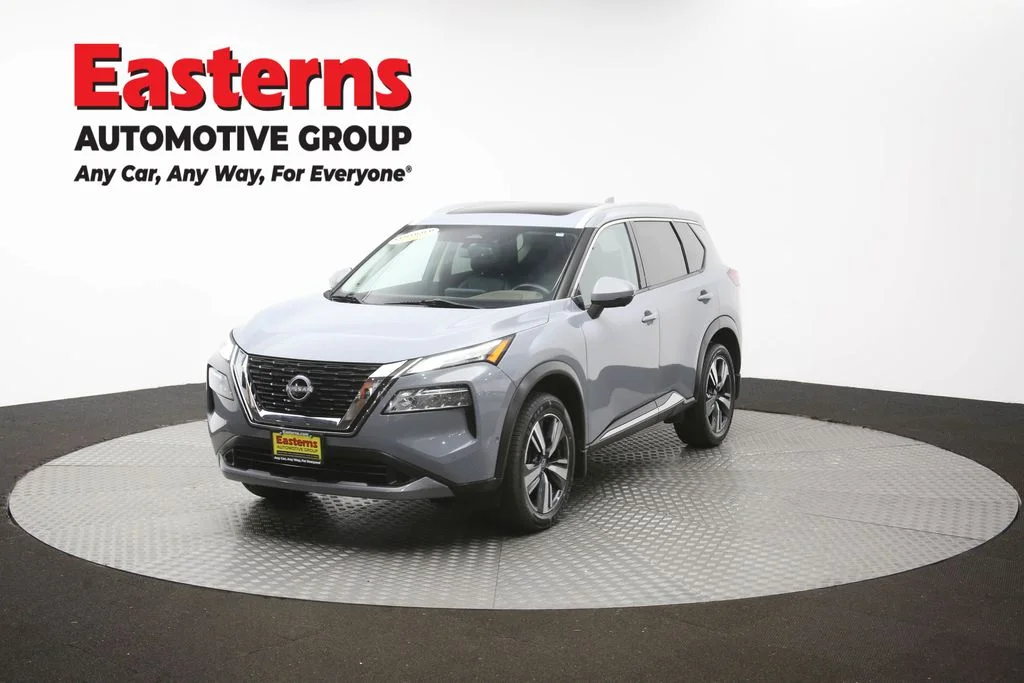 Used 2023 Gray Nissan SL image 57