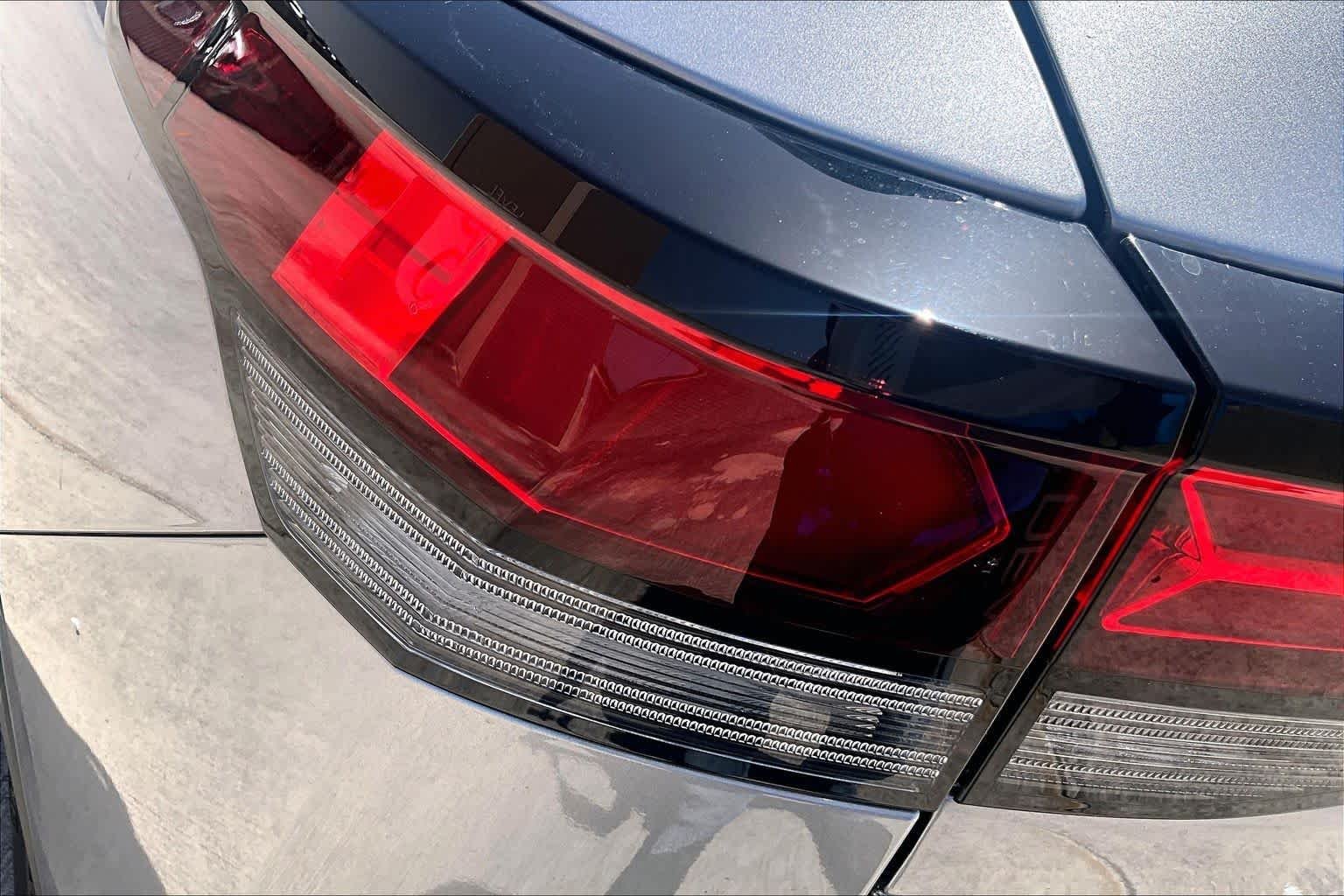 New 2026 Pyrite Silver M Volkswagen 2.0T SE image 14