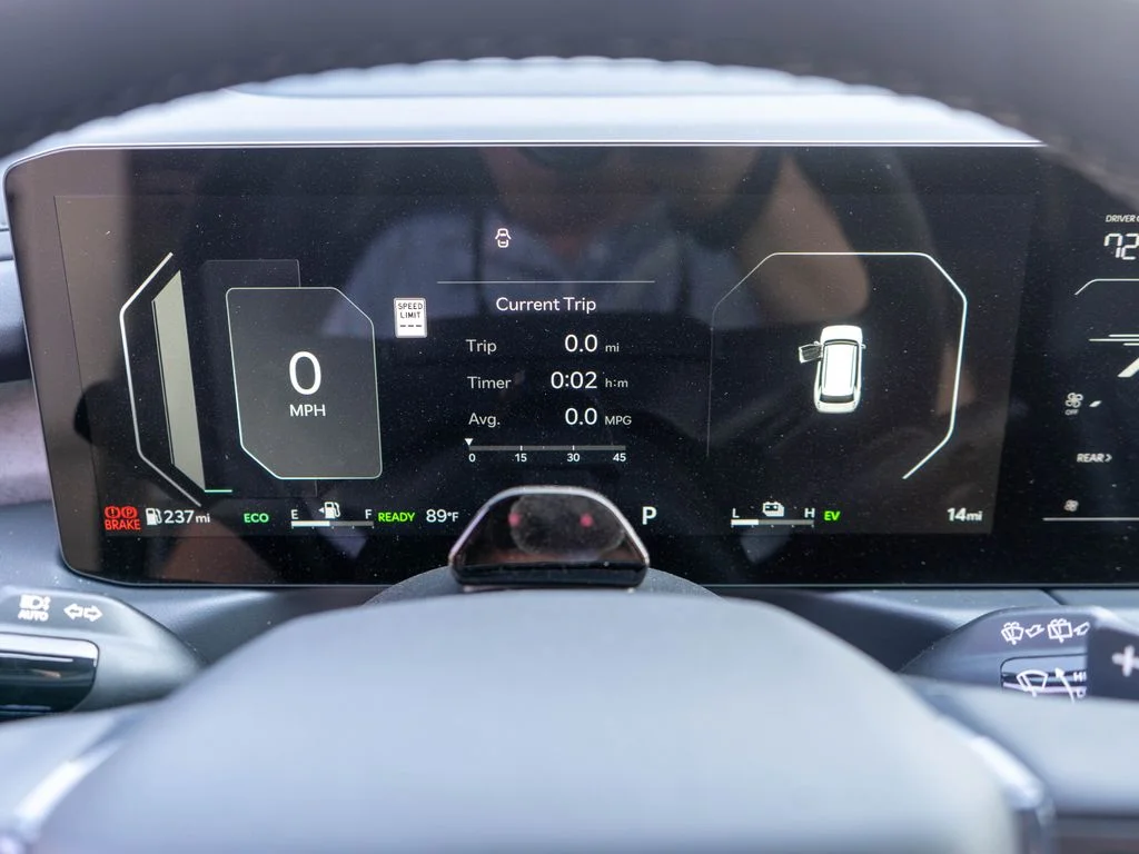 New 2027 Wolf Gray Kia X-LINE SX image 20