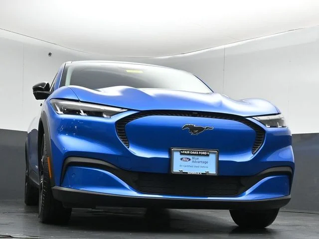 Certified Used 2025 Velocity Blue Metallic Ford Select image 36