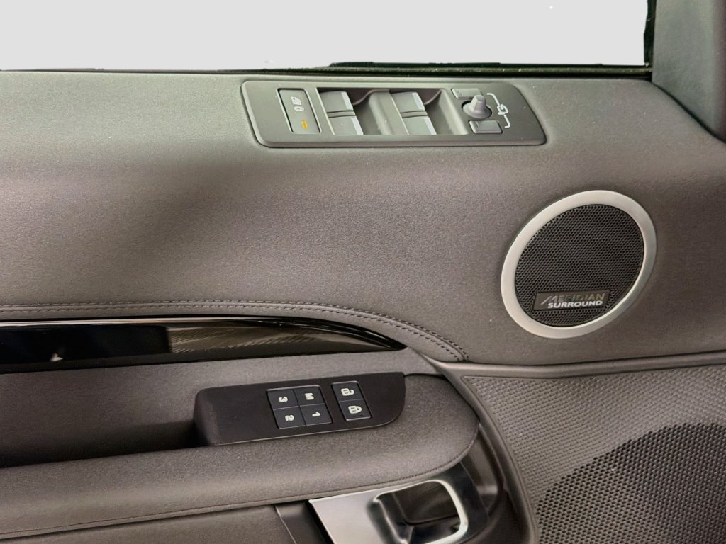 New 2026 Varesine Blue Land Rover S image 18