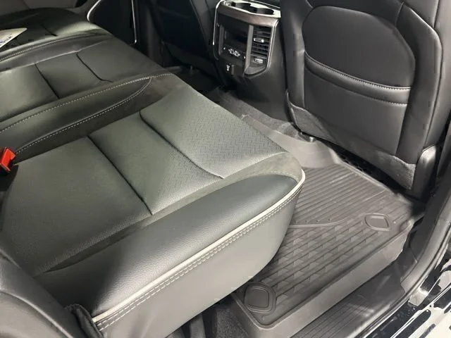 New 2026 Diamond Black Crystal Pearl-Coat Exterior Paint RAM Laramie image 27