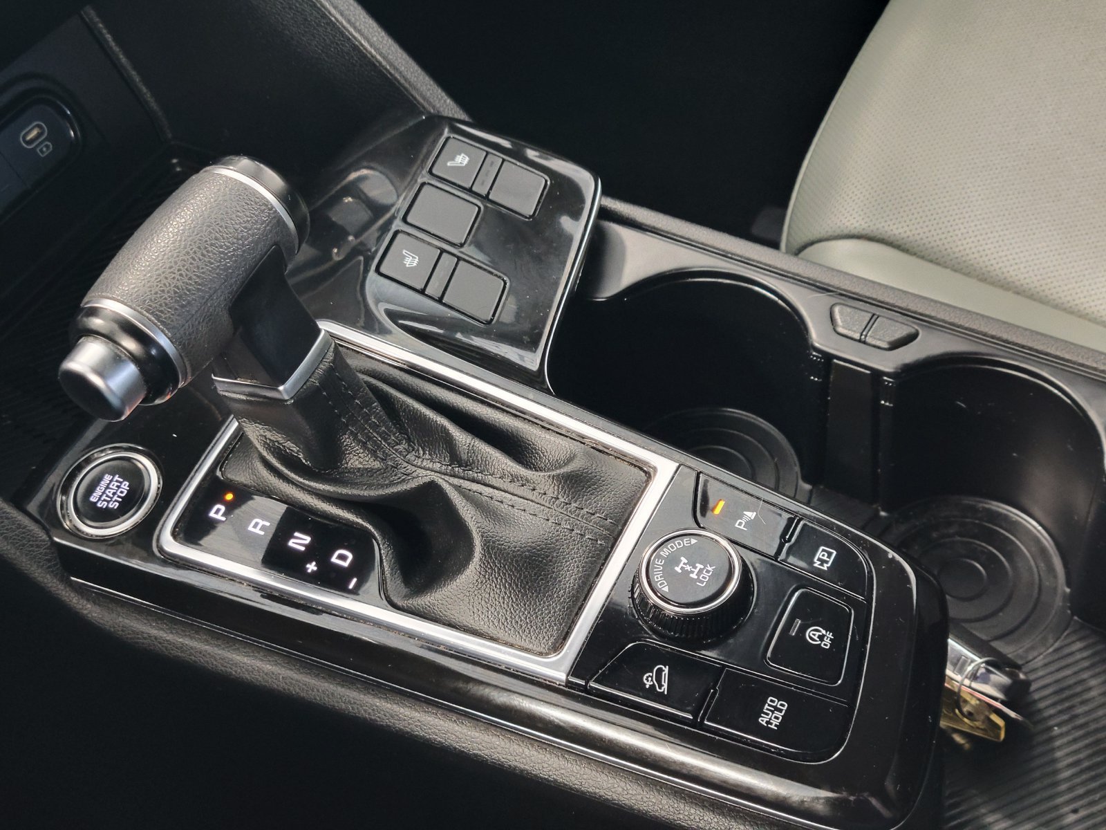 Used 2023 Black Kia X-Line image 22