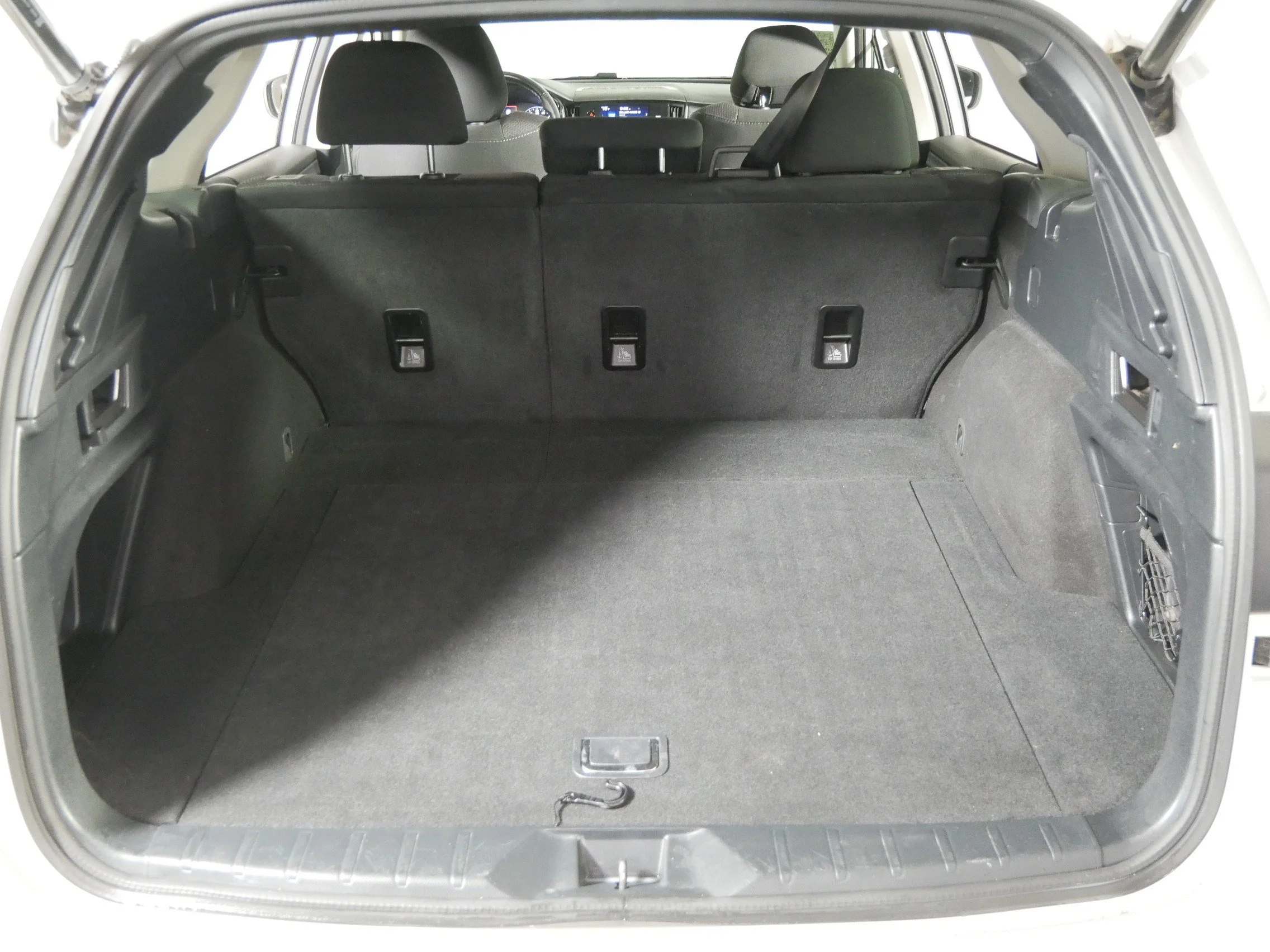 Used 2022 Crystal White Pearl Subaru Premium image 18