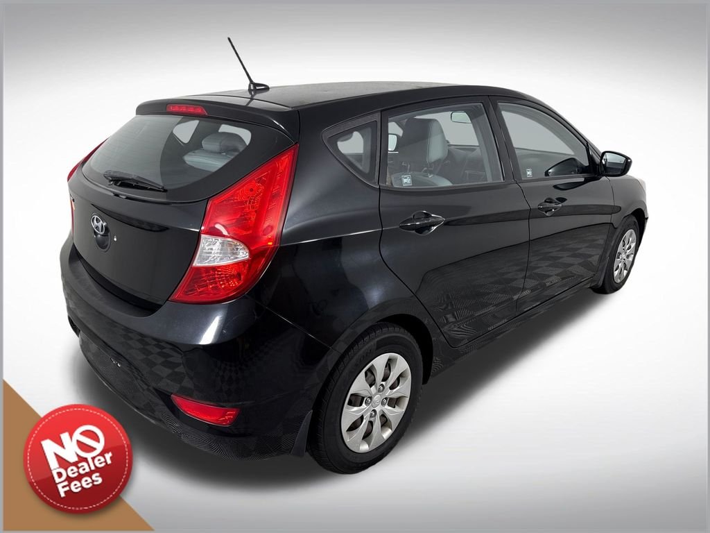2016 Hyundai Accent SE - Photo 3