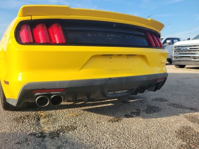 Used 2015 Yellow Ford GT Premium image 25