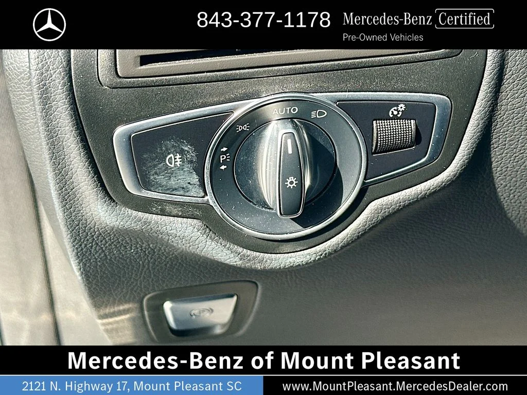Used 2022 Gray Mercedes-Benz GLC 300 image 10