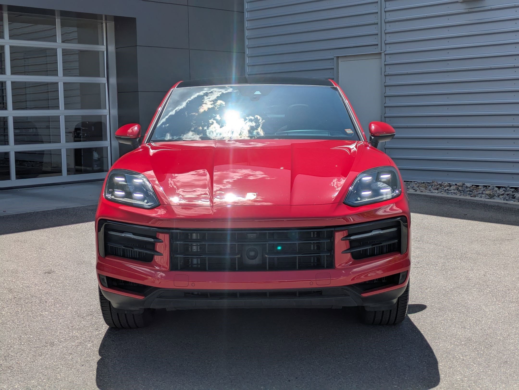 Used 2024 Red Porsche Cayenne Coupé (MY24) image 9