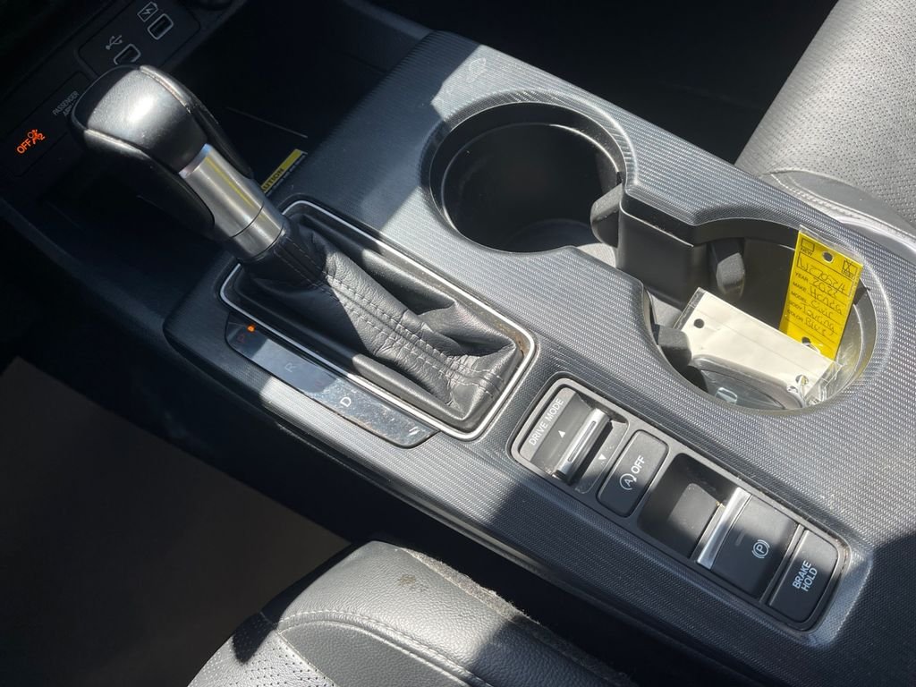 2022 Honda Civic Touring - Photo 30
