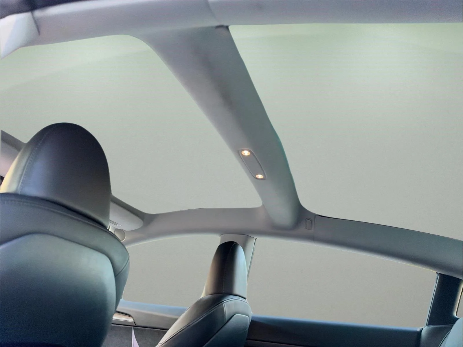 Used 2022  Tesla Long Range image 21