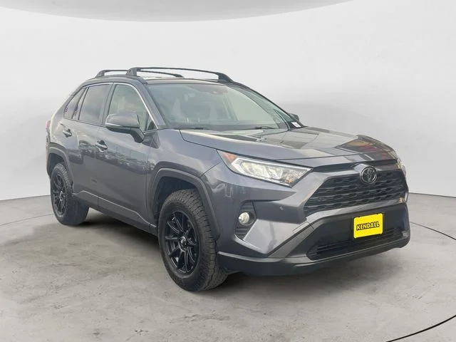 Used 2019 Gray Toyota XLE Premium image 7