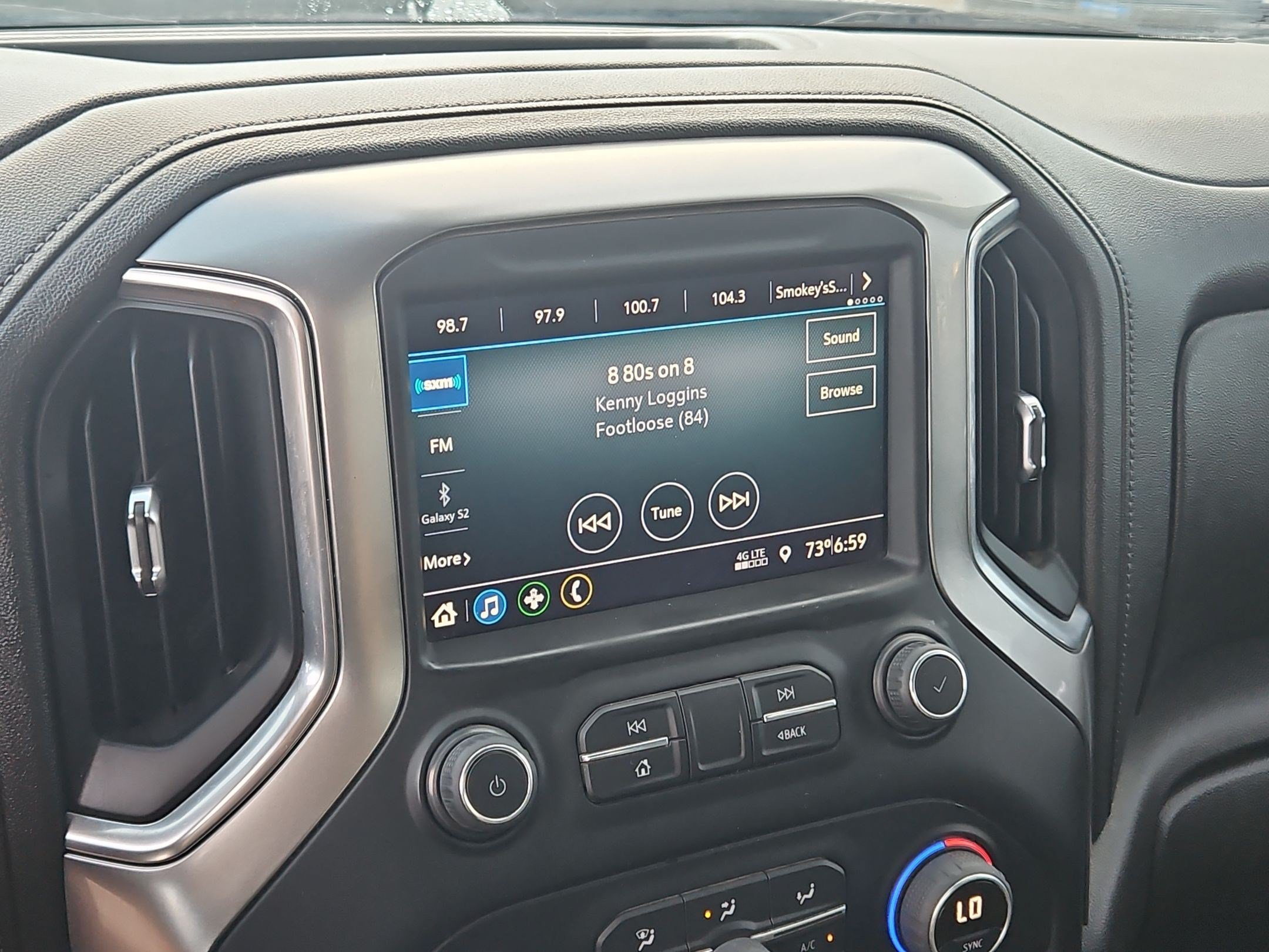 2022 Chevrolet Silverado 1500 Limited LT - Photo 18