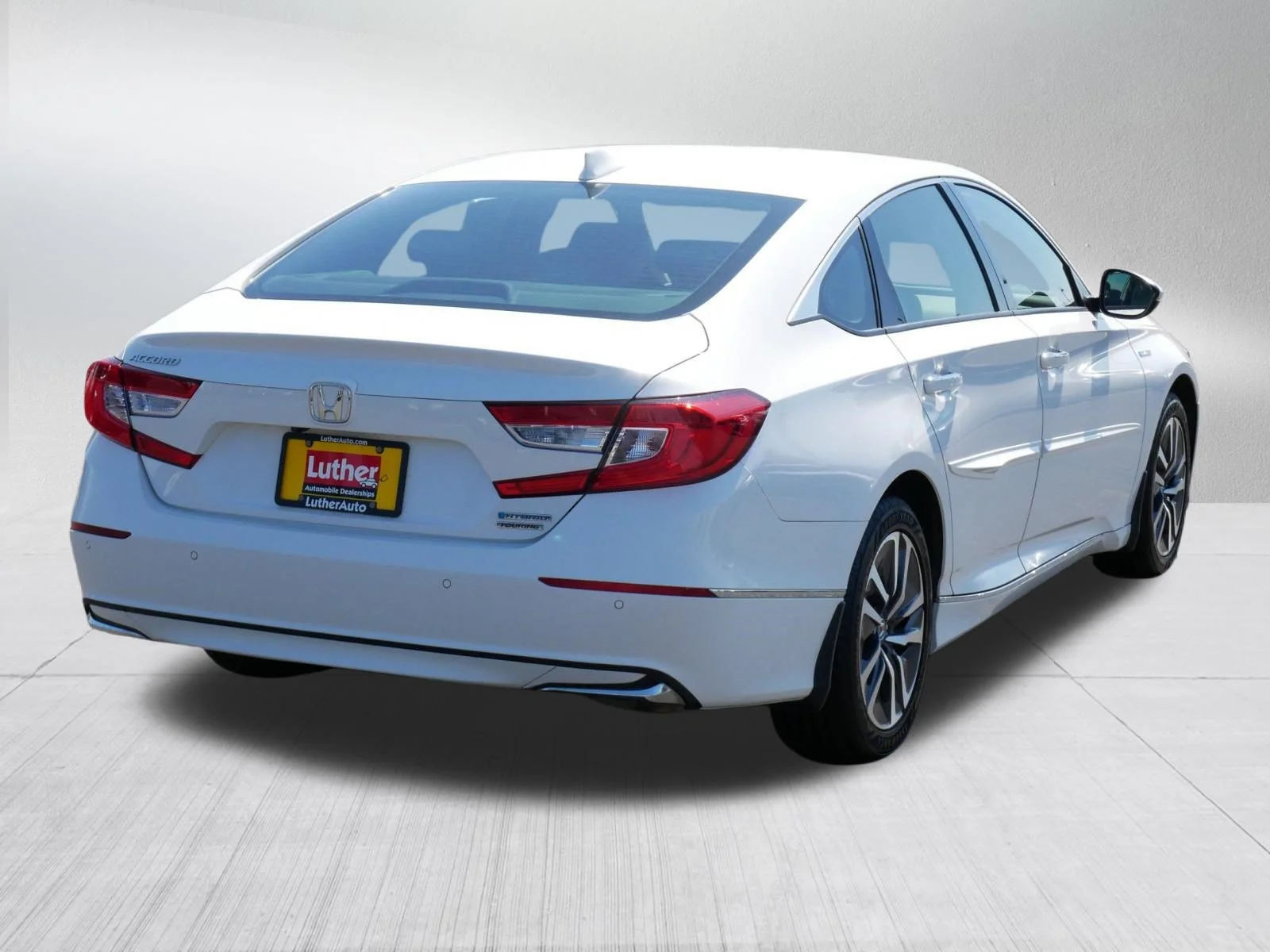 Used 2019 Platinum White Pearl Honda Touring image 6
