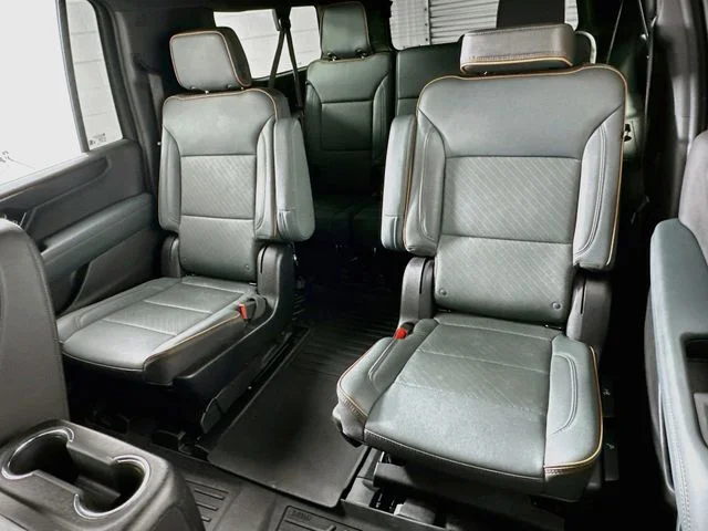 Certified Pre-Owned 2025 GMC Yukon XL AT4