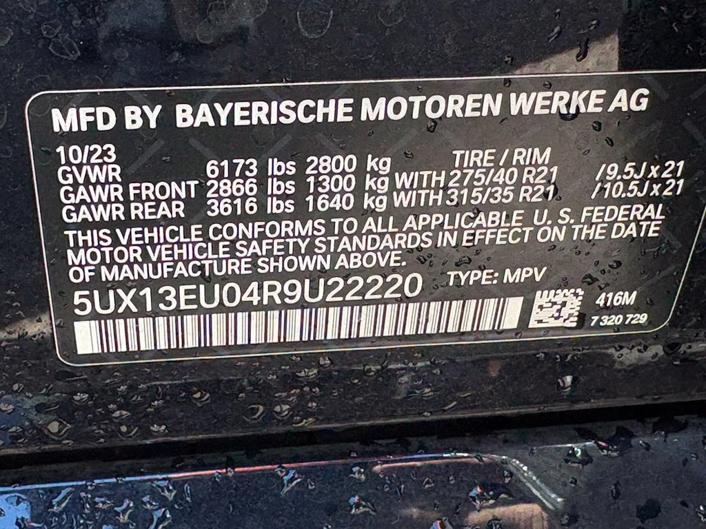 Used 2024 Black BMW sDrive40i image 18