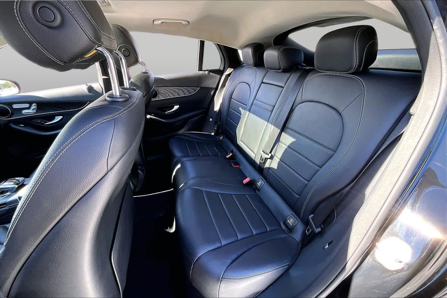 Used 2017 Obsidian Black Metallic Mercedes-Benz GLC 300 image 21