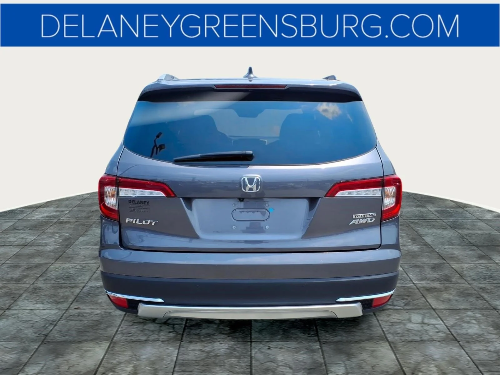 Used 2021 Crystal Black Pearl Honda Touring 8 Passenger image 4
