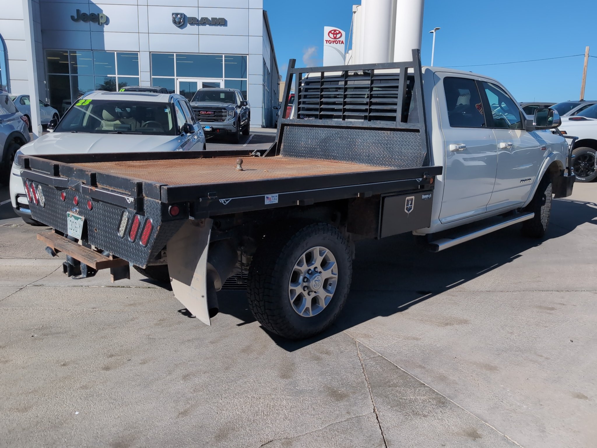 Used 2022 Pearl White Ram Laramie image 6