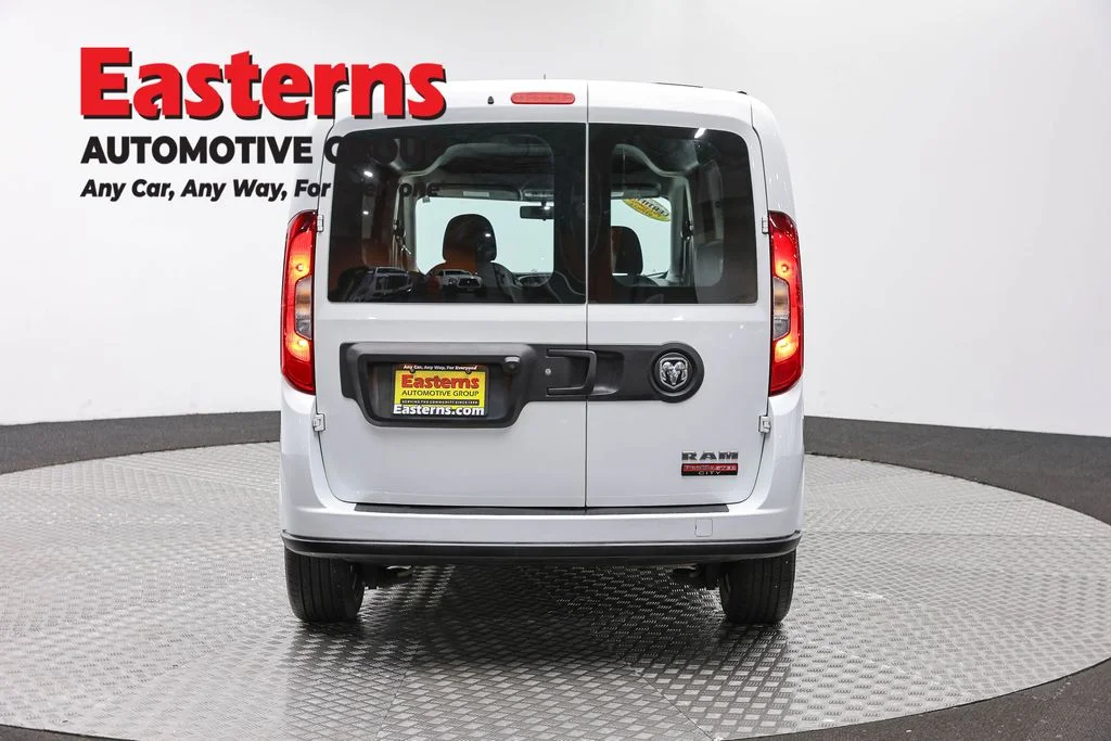 Used 2022 White Ram Base image 6
