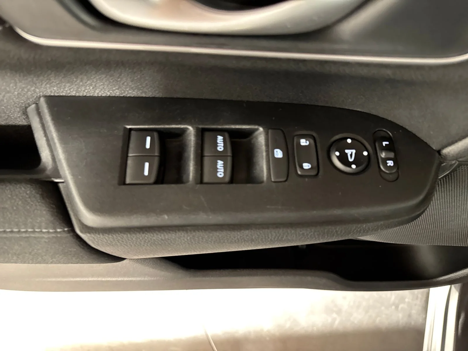 Used 2020 Gray Honda EX image 19
