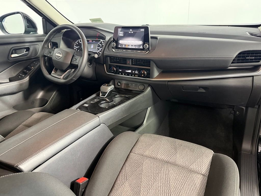 Used 2026 Super Black Nissan SV image 15