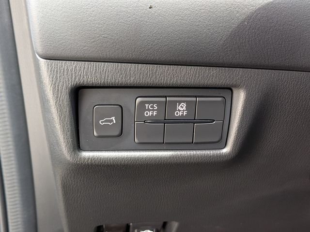 Used 2020 Black Mazda Touring image 19