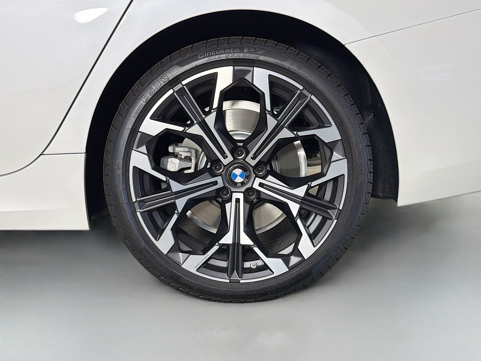 New 2026 Mineral White Metallic BMW 330i image 32