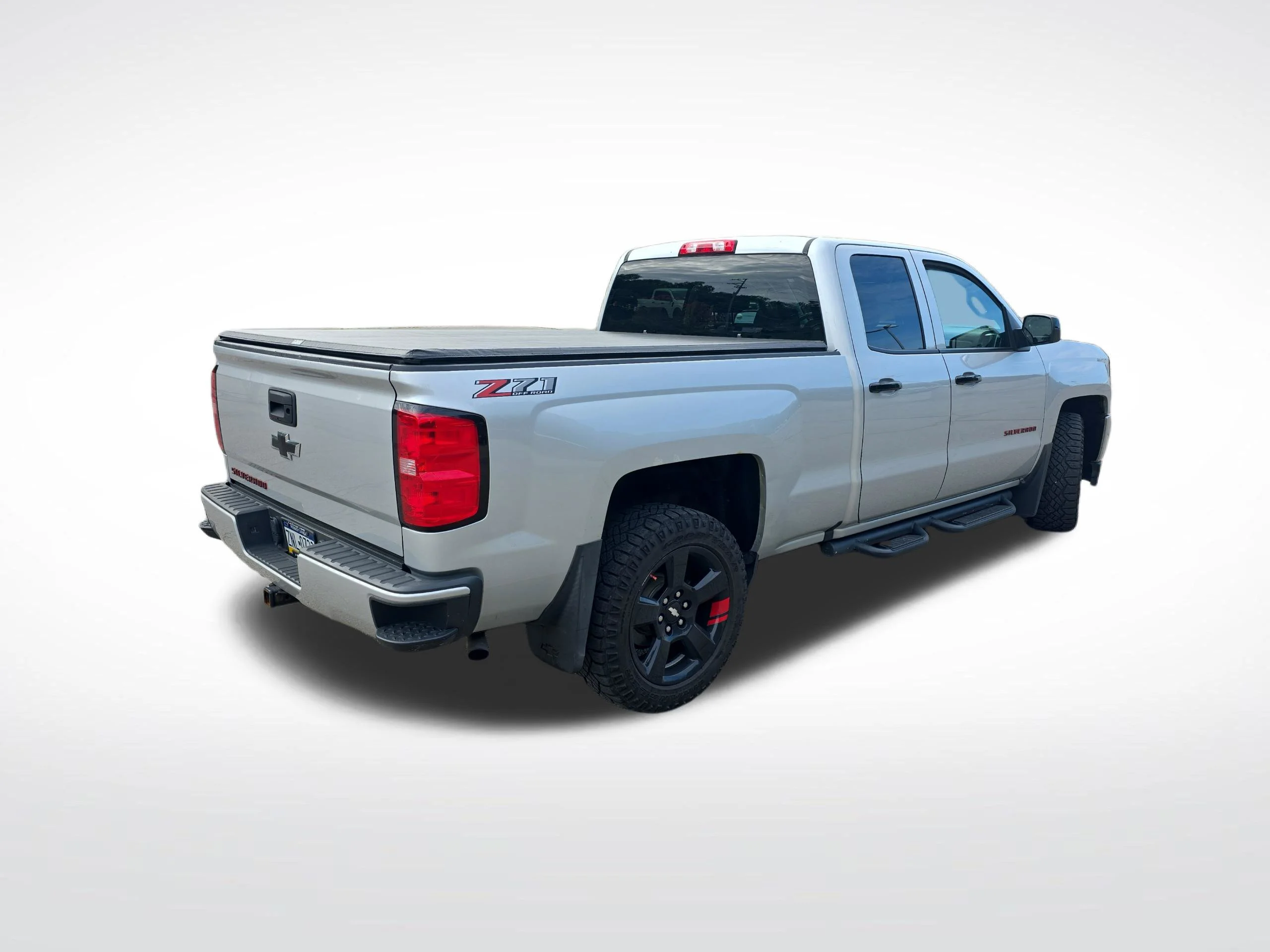 Used 2018 Silver Chevrolet LT image 5
