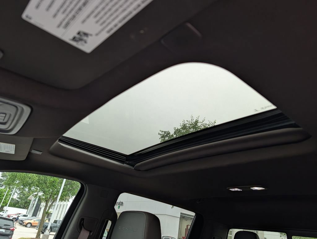 Used 2021 Hunter Metallic GMC Denali image 32