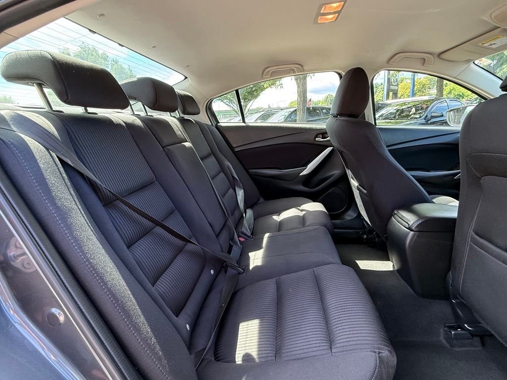 Used 2014 Gray Mazda i Sport image 27
