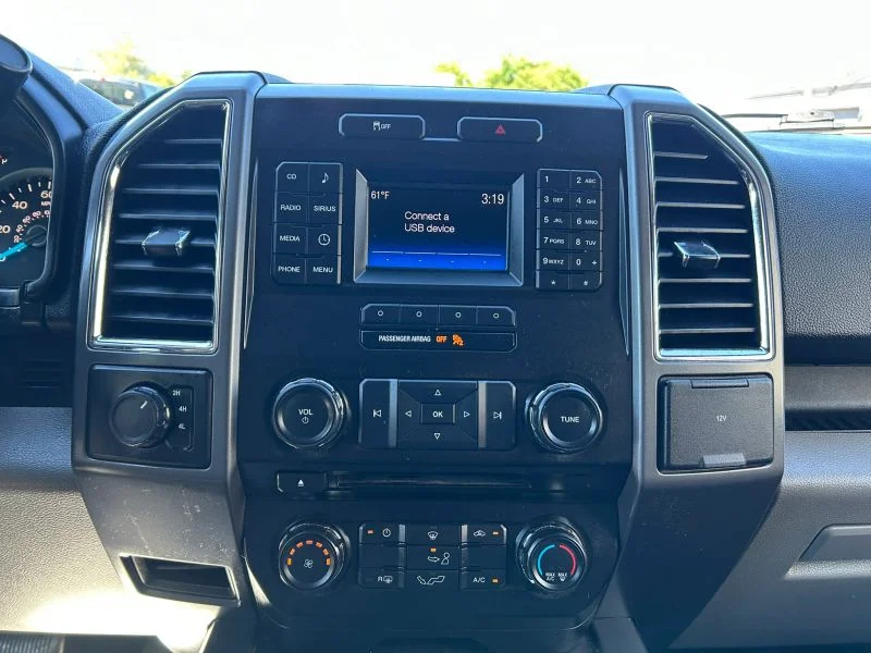 Used 2015 White Ford XLT Pickup 4D 6 1/2 ft image 36