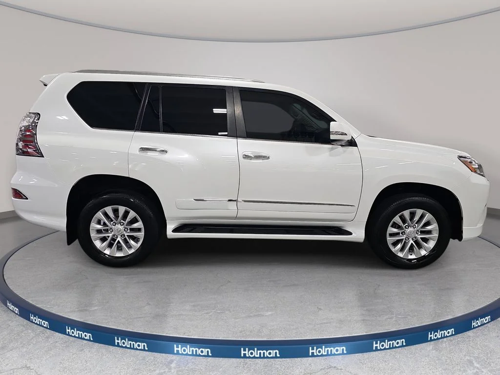 Used 2019 White Lexus 460 image 5