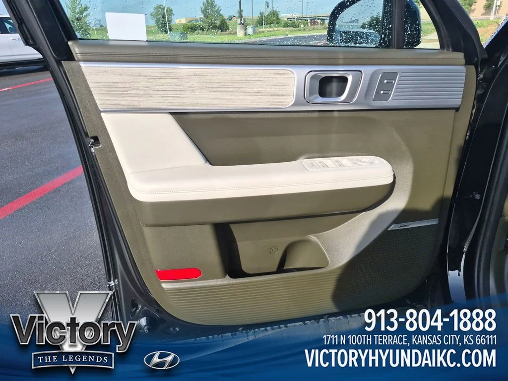 Used 2024 Black Hyundai Calligraphy image 10