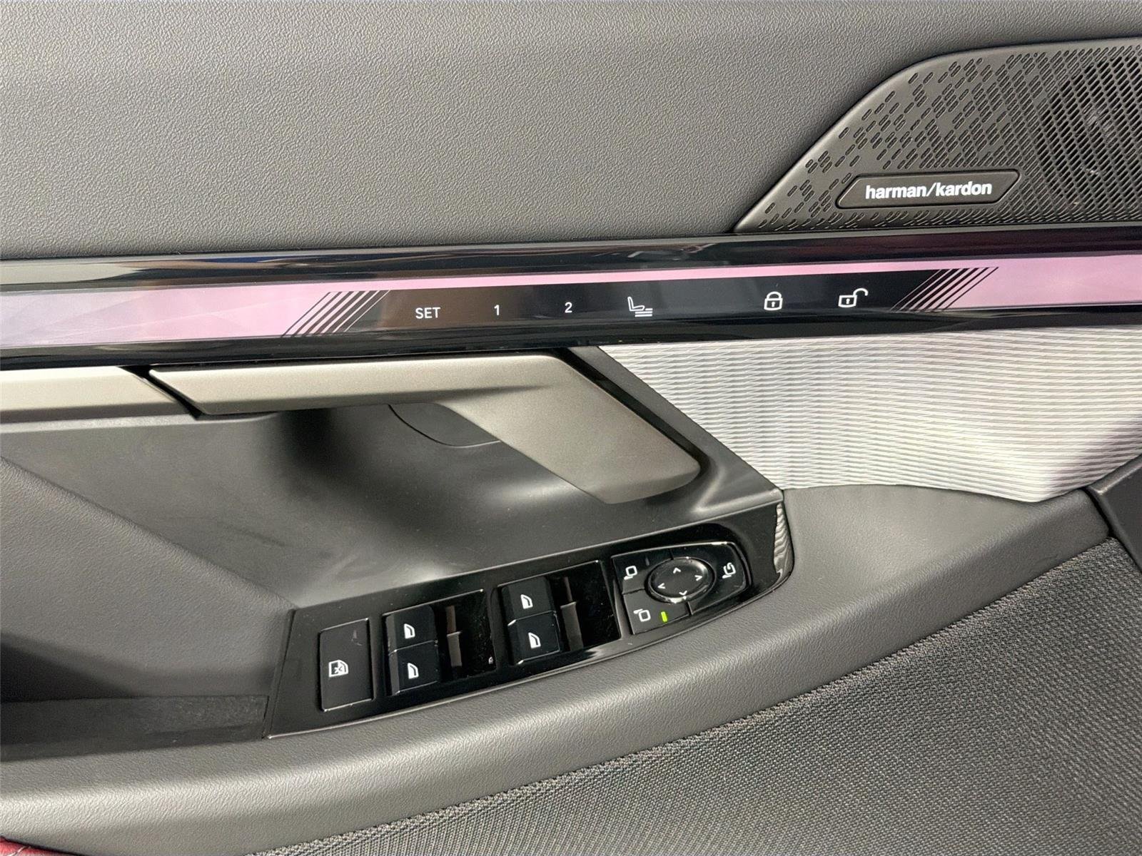 New 2027 Brooklyn Grey Metallic BMW 530i image 33