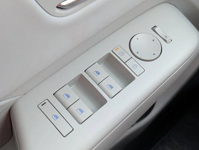 New 2026 Atlas White Hyundai Limited AWD image 12