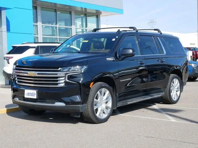 Used 2024 Chevrolet Suburban High Country with VIN 1GNSKGKL8RR155513 for sale in Roseville, Minnesota